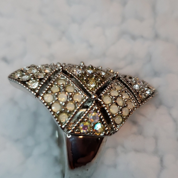 Express Ring - Picture 5 of 10